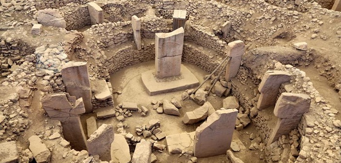 Dünyanın En Eski Tapınağı: Göbeklitepe